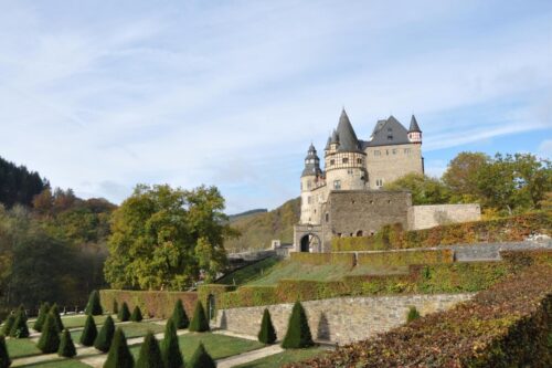 Schloss Bürresheim mit Park