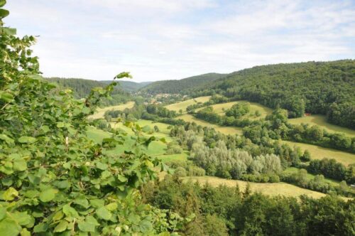 Fränkische Schweiz, Mosaik von Feldern und Wald im Trubachtal